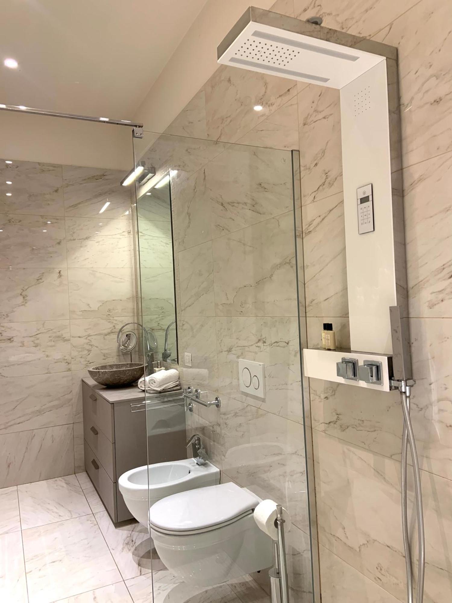 Bari Downtown Luxury Apartment Εξωτερικό φωτογραφία